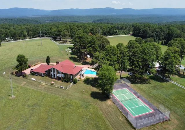Photo 3 of Single family home for sale at 935 County Rd 3456, Clarksville, AR 72830 | MLS# 1347596 | Listing updated on 2026-09-14