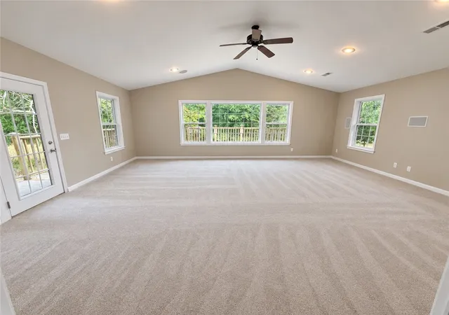 Photo 3 of Sale Pending at 2560 Orchard Hl Rd, Siloam Springs, AR 72761 | MLS# 1347625 | Listing updated on 2026-10-20