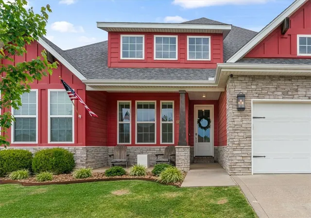 Photo 2 of Single family home for sale at 980 Silver Maple St, Centerton, AR 72719 | MLS# 1347434 | Listing updated on 2026-09-02