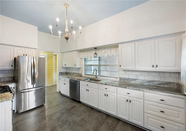 Photo 3 of Single family home for sale at 809 N Oak St, Morrilton, AR 72110 | MLS# 1347486 | Listing updated on 2026-10-02