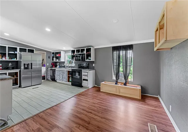 Photo 4 of Single family home for sale at 16148 Peach Cir, Fayetteville, AR 72704 | MLS# 1347466 | Listing updated on 2026-09-09