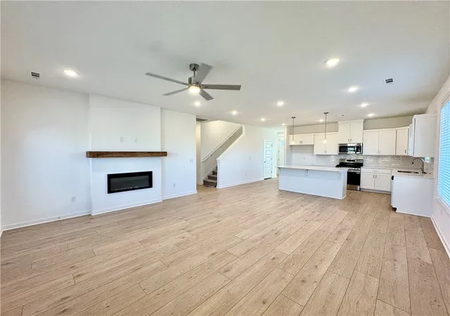 Photo 3 of Single family home for sale at 6008 Sw Omaha Ave, Bentonville, AR 72713 | MLS# 1347909 | Listing updated on 2026-10-21