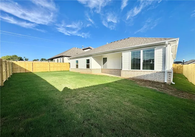 Photo 2 of Single family home for sale at 6007 Sw Omaha Ave, Bentonville, AR 72713 | MLS# 1347944 | Listing updated on 2026-10-21