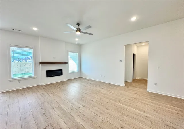 Photo 3 of Single family home for sale at 6007 SW Omaha Ave, Bentonville, AR 72713 | MLS# 1347944 | Listing updated on 2026-10-21