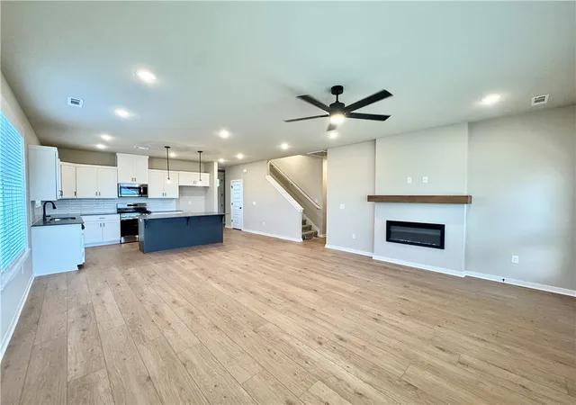 Photo 3 of Single family home for sale at 6009 Sw Omaha Ave, Bentonville, AR 72713 | MLS# 1347948 | Listing updated on 2026-10-21