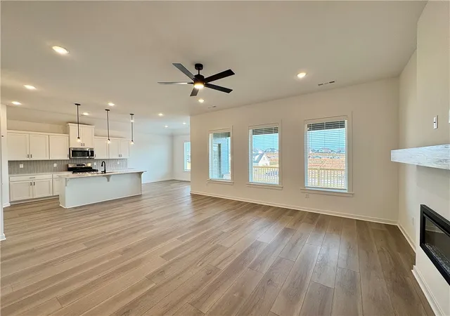 Photo 2 of Single family home for sale at 5904 Sw Bear Crk Ave, Bentonville, AR 72713 | MLS# 1347952 | Listing updated on 2026-10-21