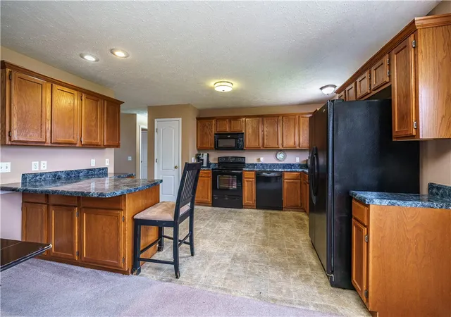 Photo 4 of Sale Pending at 1303 Sunset Blvd, Berryville, AR 72616 | MLS# 1348206 | Listing updated on 2026-10-07