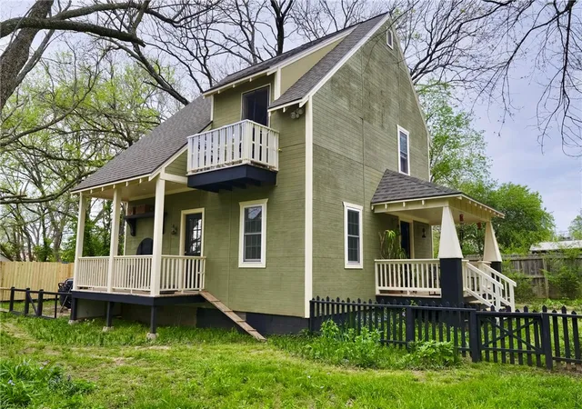 Photo 3 of Single family home for sale at 114 N Ozark St, Prairie Grove, AR 72753 | MLS# 1348431 | Listing updated on 2026-08-31