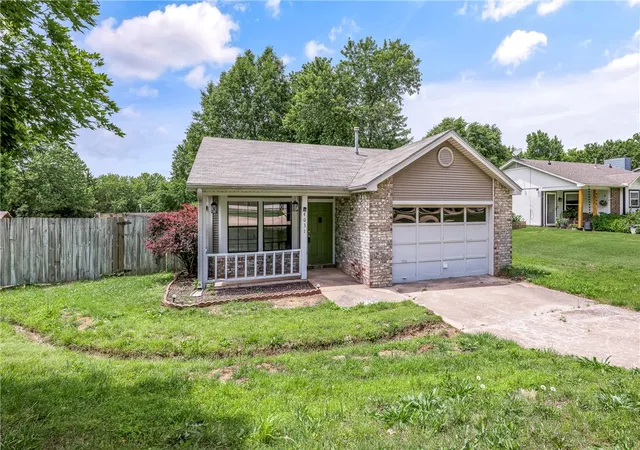 Photo 1 of Single family home for sale at 4031 Old Missouri Rd, Fayetteville, AR 72703 | MLS# 1348438 | Listing updated on 2026-09-04