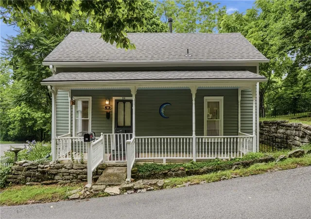 Photo 3 of Single family home for sale at 26 Council St, Eureka Springs, AR 72632 | MLS# 1348441 | Listing updated on 2026-09-09