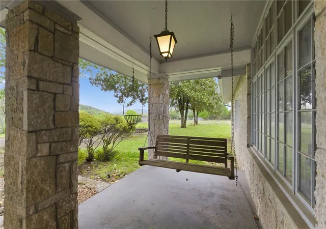Photo 4 of Single family home for sale at 123 Shields Dr, Holiday Island, AR 72631 | MLS# 1343961 | Listing updated on 2026-08-31