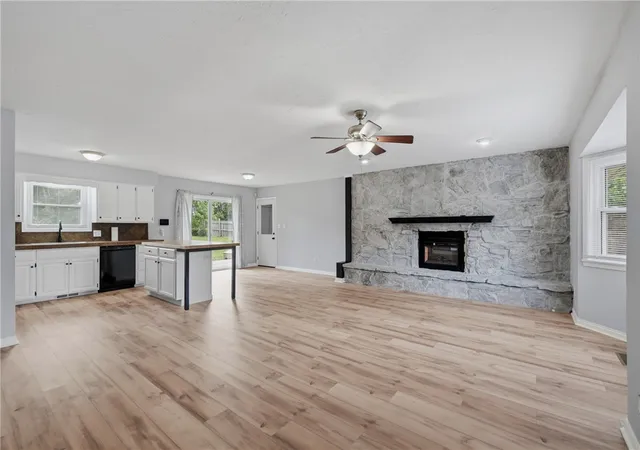 Photo 3 of Single family home for sale at 1902 W Granite St, Siloam Springs, AR 72761 | MLS# 1348211 | Listing updated on 2026-08-31