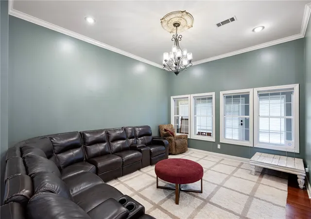 Photo 4 of Single family home for sale at 115 Hillcrest Dr, Russellville, AR 72802 | MLS# 1348477 | Listing updated on 2026-09-23