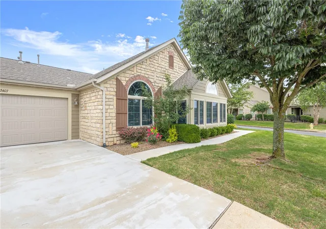 Photo 4 of Condo for sale at 2407 Coues Cvs, Bentonville, AR 72713 | MLS# 1348490 | Listing updated on 2026-09-30