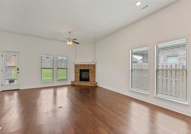 Photo 4 of Single family home for sale at 2401 Lock Ln, Pea Ridge, AR 72751 | MLS# 1347975 | Listing updated on 2026-10-06