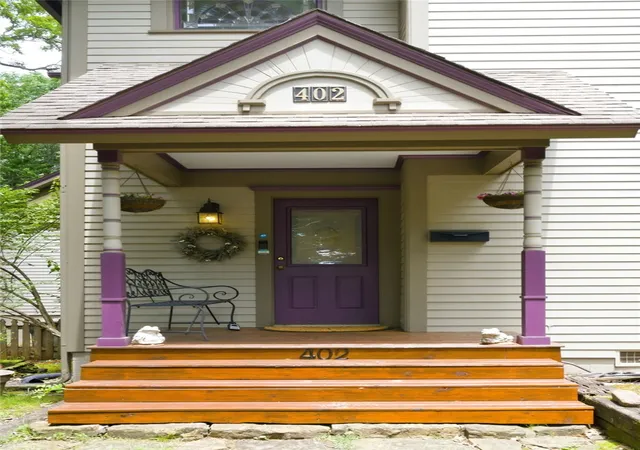 Photo 3 of Single family home for sale at 402 E Spring St, Fayetteville, AR 72701 | MLS# 1347729 | Listing updated on 2026-09-09