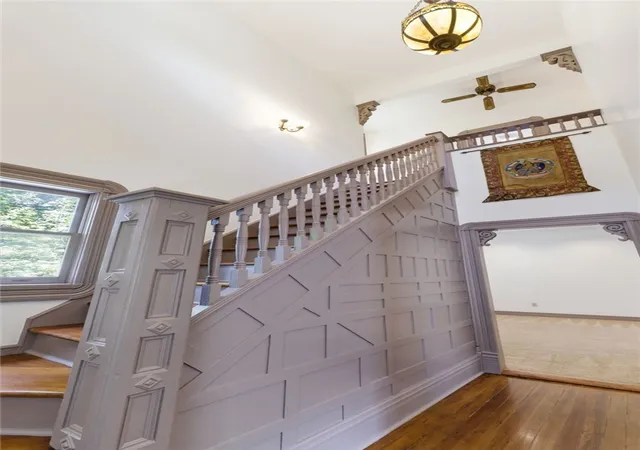 Photo 4 of Single family home for sale at 402 E Spring St, Fayetteville, AR 72701 | MLS# 1347729 | Listing updated on 2026-09-09