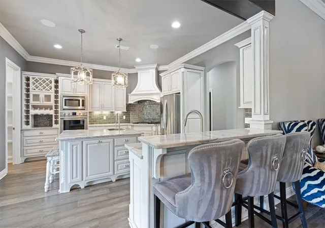 Photo 4 of Sale Pending at 702 Saddle Ridge Rd, Bentonville, AR 72712 | MLS# 1348883 | Listing updated on 2026-09-01