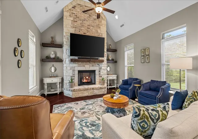 Photo 4 of Single family home for sale at 1479 Le Chesnay Dr, Centerton, AR 72719 | MLS# 1349215 | Listing updated on 2026-09-23