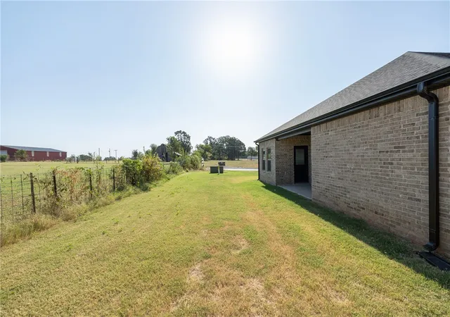 Photo 3 of Single family home for sale at 1300 Nw 15th Avenue, Gentry, AR 72734 | MLS# 1349143 | Listing updated on 2026-09-08