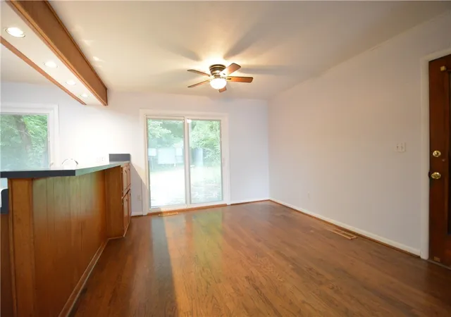 Photo 4 of Single family home for sale at 1982 Greenview Dr, Fayetteville, AR 72701 | MLS# 1349504 | Listing updated on 2026-09-14