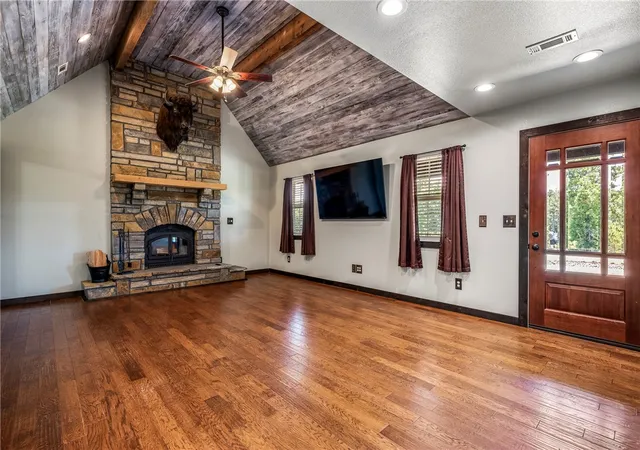 Photo 3 of Single family home for sale at 17874 Railroad Cut Rd, Rogers, AR 72756 | MLS# 1346916 | Listing updated on 2026-09-09
