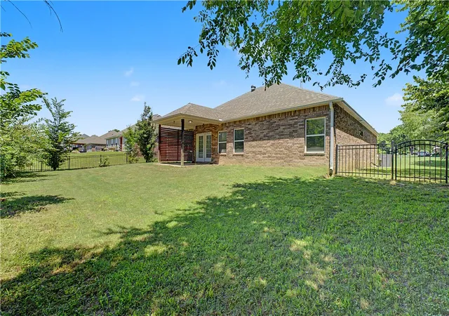 Photo 2 of Single family home for sale at 12237 Richardson Rd, Farmington, AR 72730 | MLS# 1349580 | Listing updated on 2026-09-23