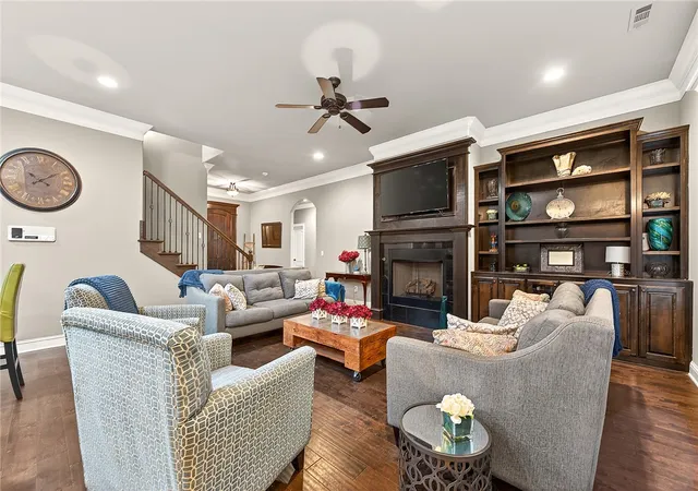 Photo 3 of Single family home for sale at 907 Glen Arbor Ave, Bentonville, AR 72713 | MLS# 1349838 | Listing updated on 2026-09-13
