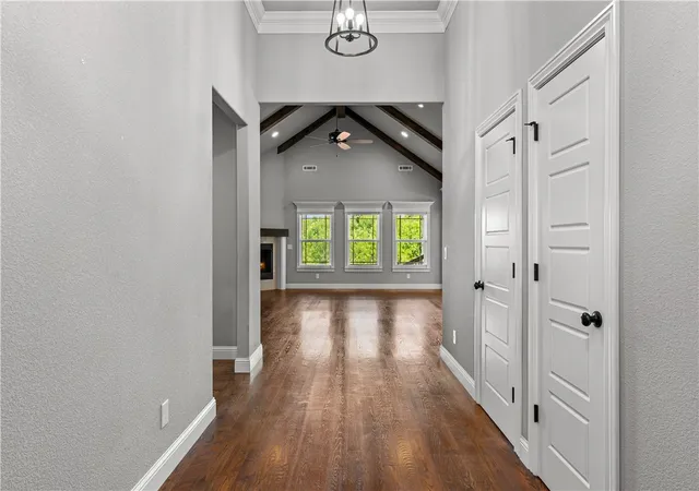 Photo 3 of Sale Pending at 1160 Elizabeth Dr, Bentonville, AR 72713 | MLS# 1350940 | Listing updated on 2026-10-07