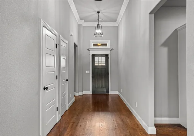 Photo 3 of Sale Pending at 1160 Elizabeth Dr, Bentonville, AR 72713 | MLS# 1350940 | Listing updated on 2026-10-19