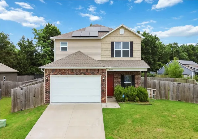 Photo 2 of Single family home for sale at 4600 W Hoover Loop, Fayetteville, AR 72704 | MLS# 1350916 | Listing updated on 2026-10-04