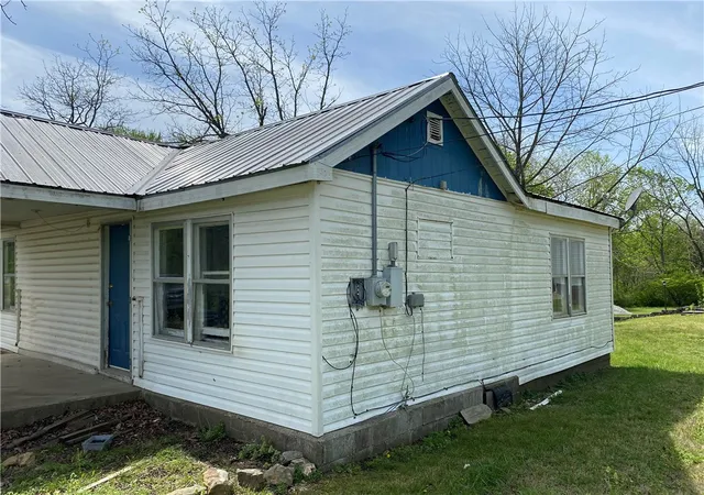 Photo 3 of Sale Pending at 275 Center Ave N, Harrison, AR 72601 | MLS# 1350944 | Listing updated on 2026-09-14