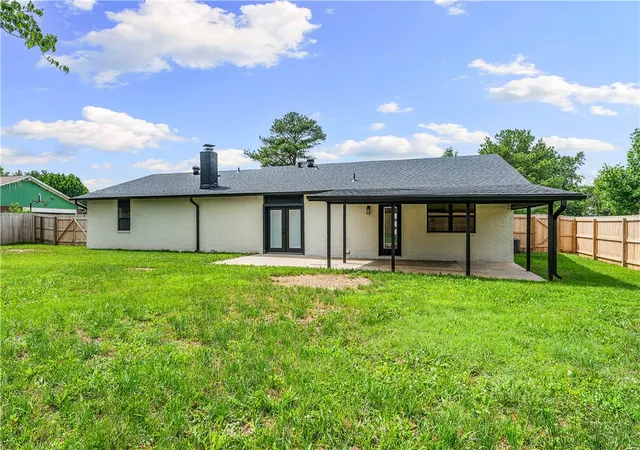 Photo 3 of Single family home for sale at 2913 Parkwood Dr, Rogers, AR 72756 | MLS# 1349683 | Listing updated on 2026-10-02