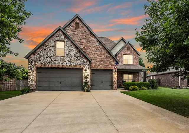 Photo 1 of Single family home for sale at 4201 Willowbend Dr, Rogers, AR 72758 | MLS# 1349459 | Listing updated on 2026-10-05