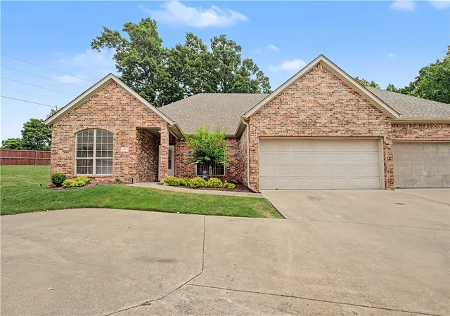 Photo 1 of Townhouse for sale at 4281 N Meadow View Dr, Fayetteville, AR 72703 | MLS# 1349826 | Listing updated on 2026-09-13