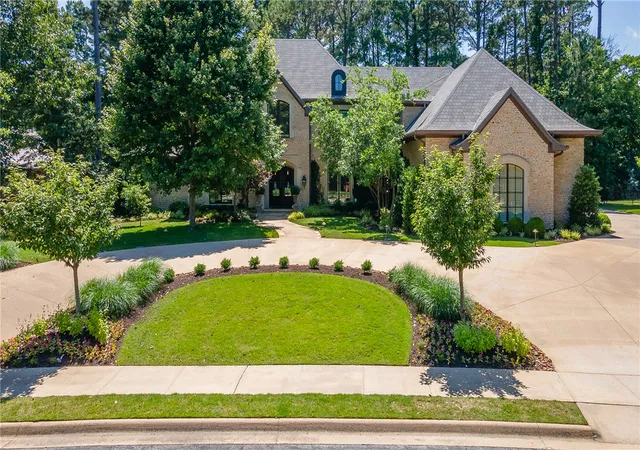 Photo 3 of Single family home for sale at 4872 Prestwick S Cir, Fayetteville, AR 72704 | MLS# 1349598 | Listing updated on 2026-09-24