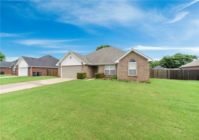 Photo 1 of Sale Pending at 832 Palisades Ave, Springdale, AR 72764 | MLS# 1351279 | Listing updated on 2026-08-31