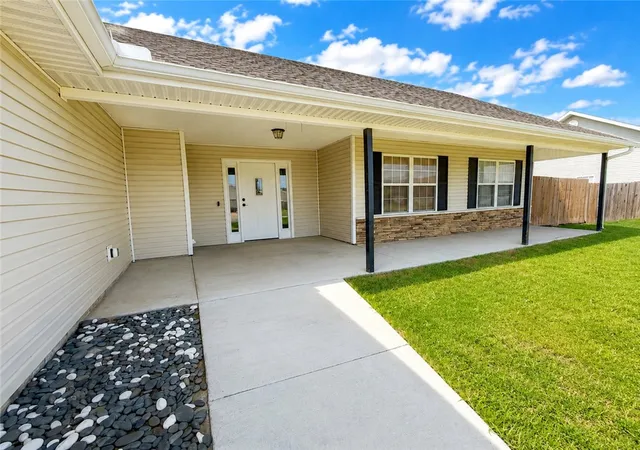 Photo 2 of Single family home for sale at 1380 General Parson Dr, Prairie Grove, AR 72753 | MLS# 1351463 | Listing updated on 2026-09-03