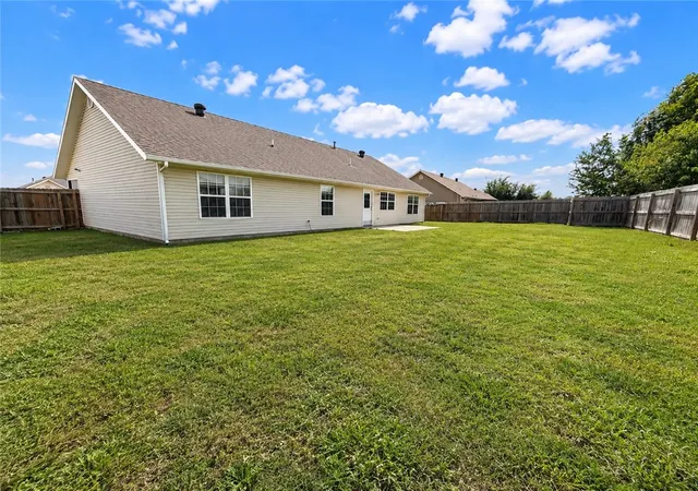 Photo 3 of Single family home for sale at 1380 General Parson Dr, Prairie Grove, AR 72753 | MLS# 1351463 | Listing updated on 2026-09-03