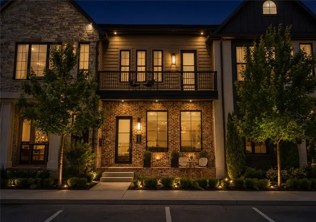 Photo 1 of Townhouse for sale at 220 Se B St, Bentonville, AR 72712 | MLS# 1351265 | Listing updated on 2026-09-08