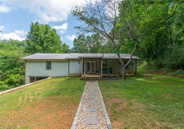 Photo 2 of Single family home for sale at 428 Oak St, Mountainburg, AR 72946 | MLS# 1351610 | Listing updated on 2026-10-06