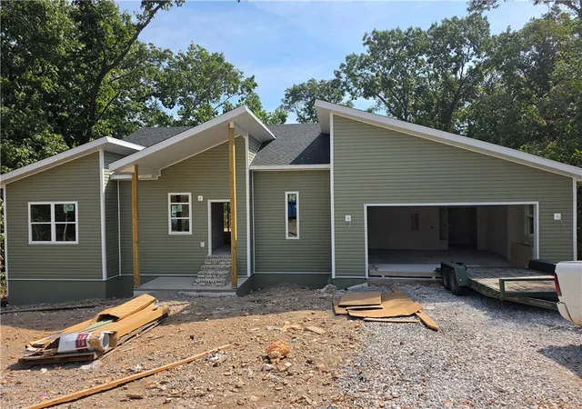 Photo 1 of Single family home for sale at 19 Whithorn Dr, Bella Vista, AR 72715 | MLS# 1351290 | Listing updated on 2026-08-29