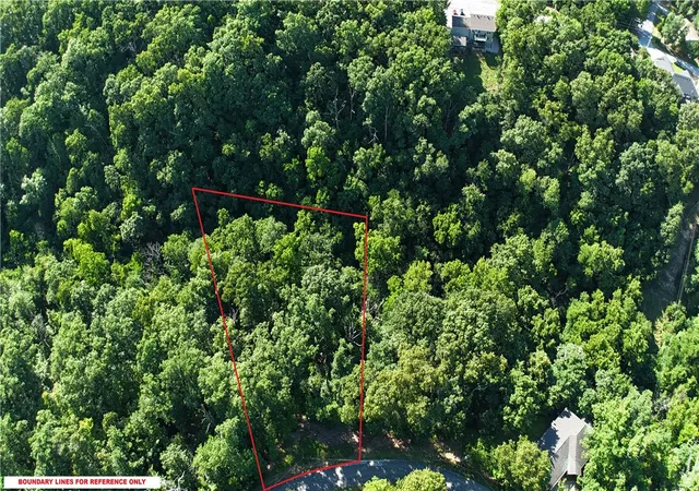 Photo 2 of Sale Pending at Chelmsworth Dr, Bella Vista, AR 72715 | MLS# 1352069 | Listing updated on 2026-10-06