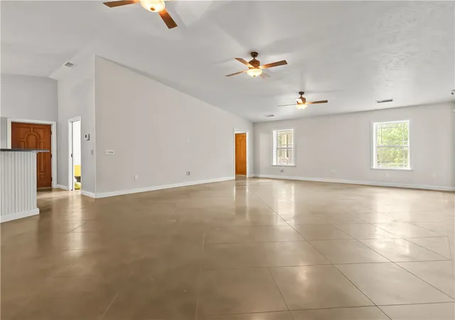 Photo 4 of Single family home for sale at 10310 Sutton Pl, Harrison, AR 72601 | MLS# 1351044 | Listing updated on 2026-10-06
