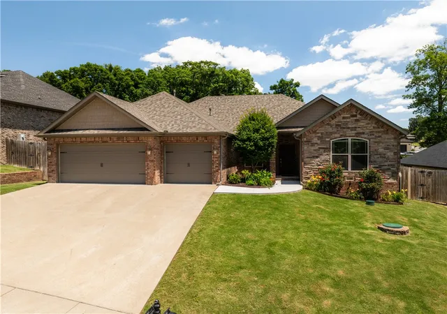 Photo 1 of Sale Pending at 1206 Sycamore St, Cave Springs, AR 72718 | MLS# 1352346 | Listing updated on 2026-09-27