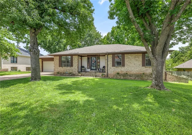 Photo 1 of Single family home for sale at 1402 Nw K St, Bentonville, AR 72712 | MLS# 1352259 | Listing updated on 2026-08-28