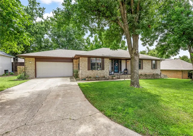 Photo 29 of Single family home for sale at 1402 Nw K St, Bentonville, AR 72712 | MLS# 1352259 | Listing updated on 2026-08-28