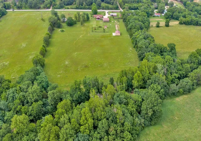 Photo 3 of Single family home for sale at 11023 Illinois Chapel Rd, Prairie Grove, AR 72753 | MLS# 1352460 | Listing updated on 2026-08-31