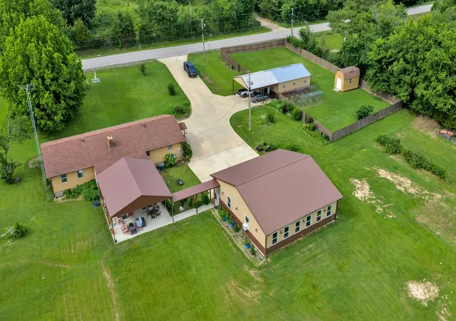 Photo 3 of Single family home for sale at 11023 Illinois Chapel Rd, Prairie Grove, AR 72753 | MLS# 1352460 | Listing updated on 2026-08-31