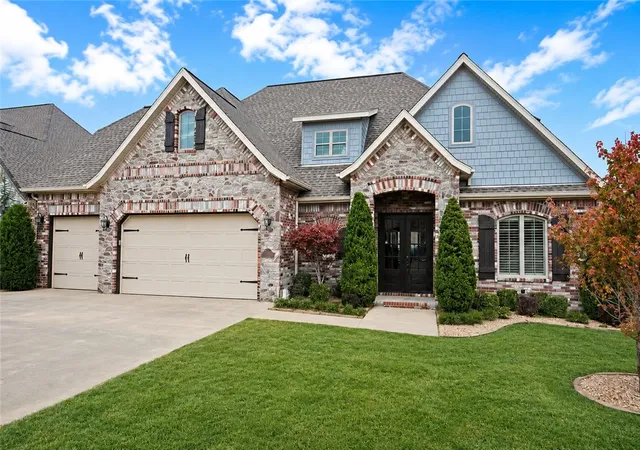 Photo 1 of Sale Pending at 4105 Willowbend Dr, Rogers, AR 72758 | MLS# 1352004 | Listing updated on 2026-09-04